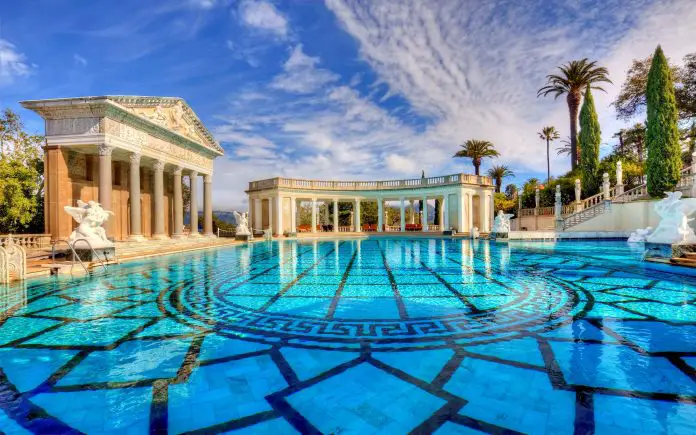 neptune-pool-at-the-hearst-castle-696x435